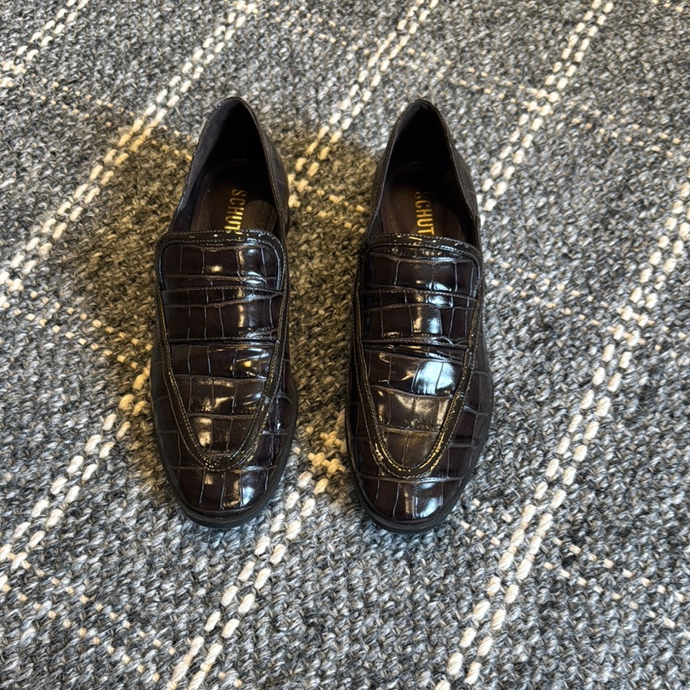 Schutz Maurice brown loafers